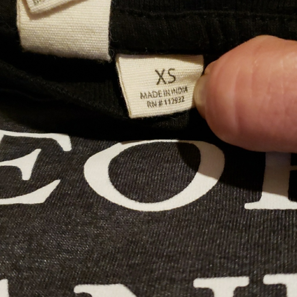 Graphic crop Tee - Picture 2 of 2